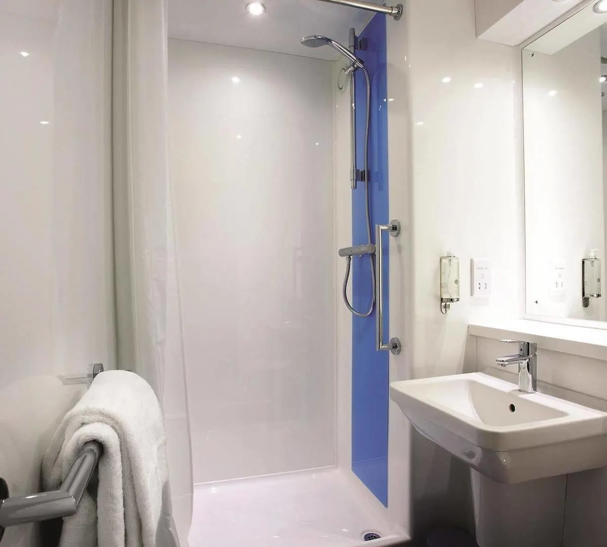 Mercure London Gatwick Airport Horley Hotel